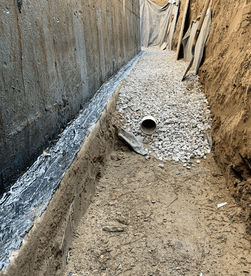 Mur de béton fissuré